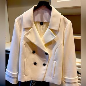 White House Black Market White blazer size 14